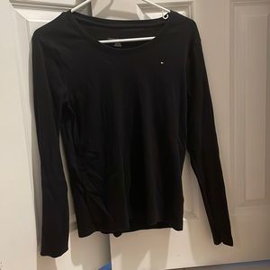 Longe sleeve black tee